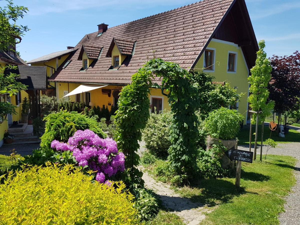 Weingut Reiterer Hotel Kitzeck im Sausal Exterior foto