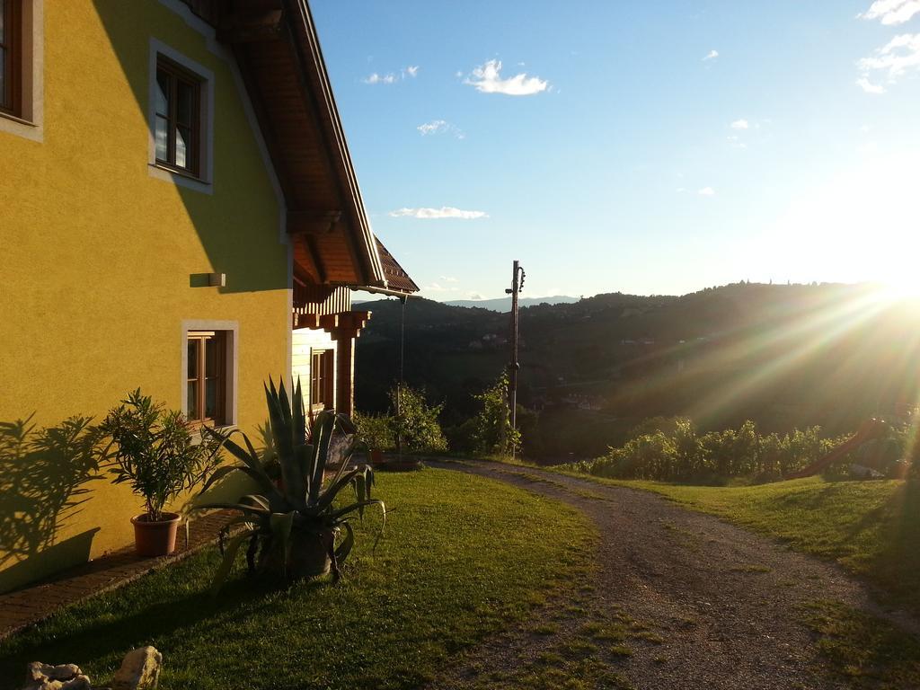 Weingut Reiterer Hotel Kitzeck im Sausal Exterior foto
